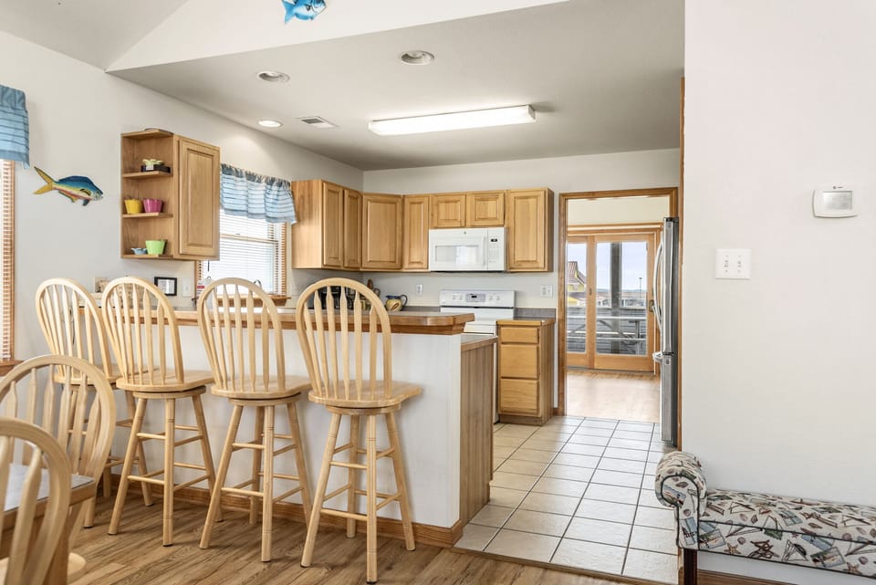 NH2700 Salty Vibes l Top Level Kitchen