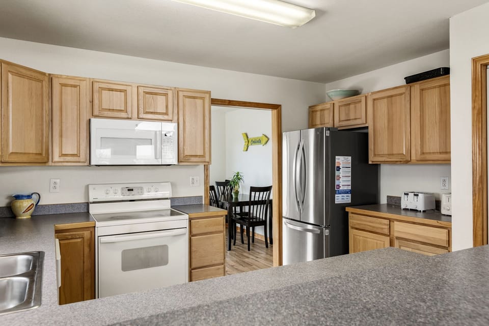 NH2700 Salty Vibes l Top Level Kitchen