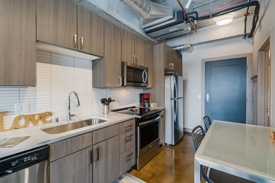 Ask about our grocery service so you can arrive with a fully-stocked fridge!