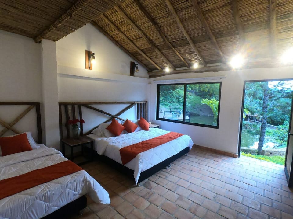 El Lago | Premium bedding, down comforters, minibar, soundproofing