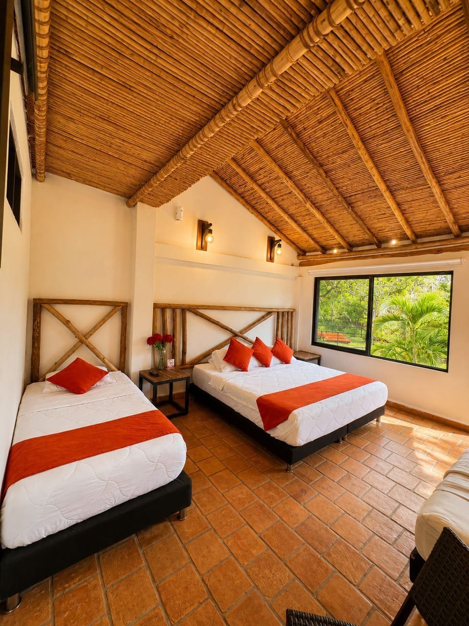 Premium bedding, down comforters, minibar, soundproofing