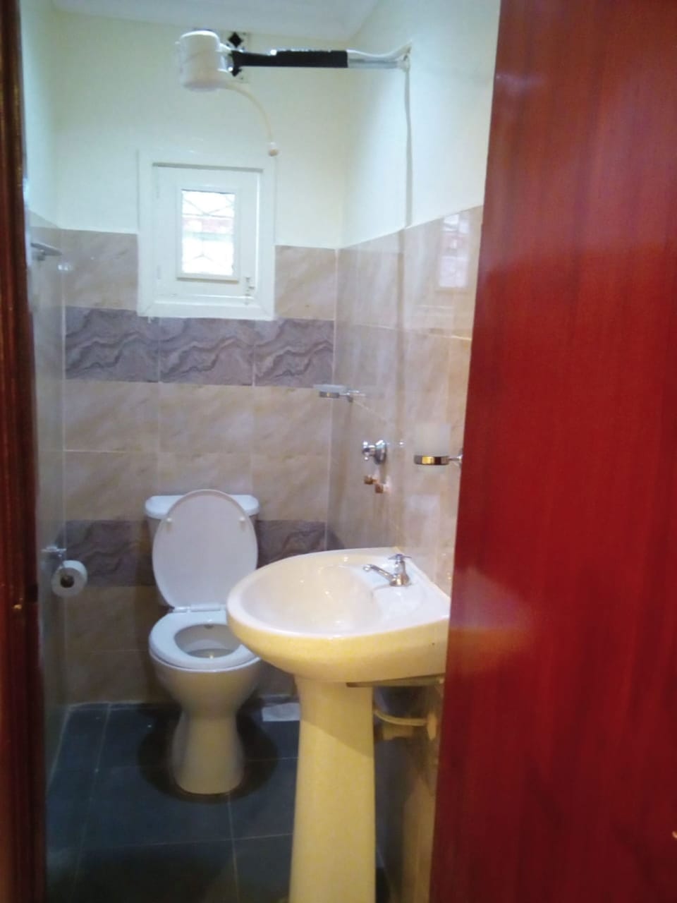 Standard Double Room | Bathroom sink