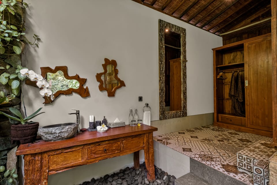Villa, 1 Bedroom | Bathroom | Separate tub and shower, deep soaking tub, rainfall showerhead