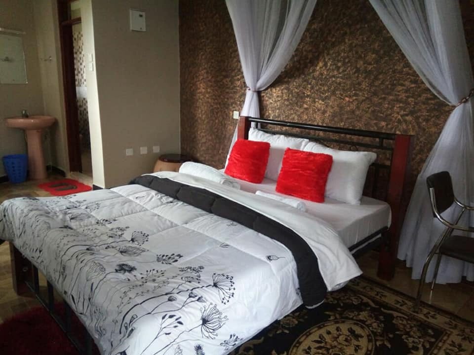 Standard Room | Desk, blackout drapes, free WiFi, bed sheets