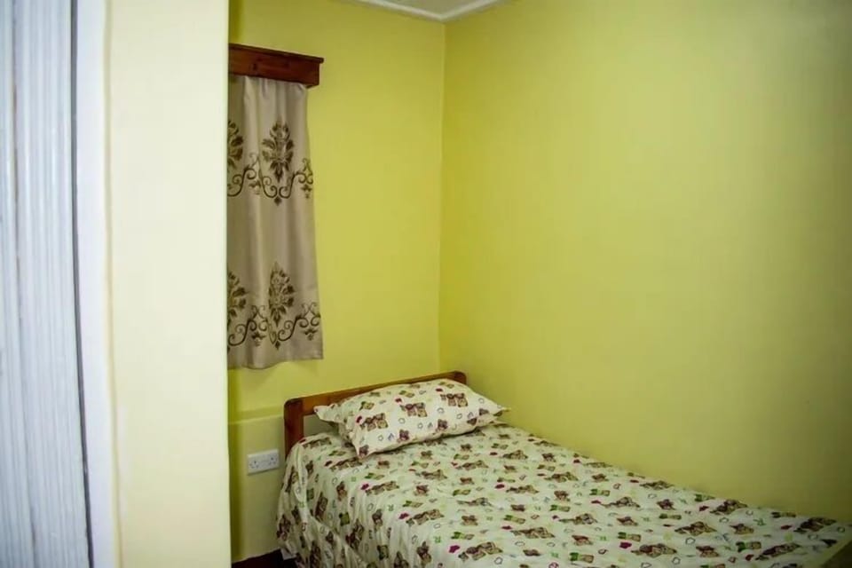 Cottage | Free WiFi, bed sheets