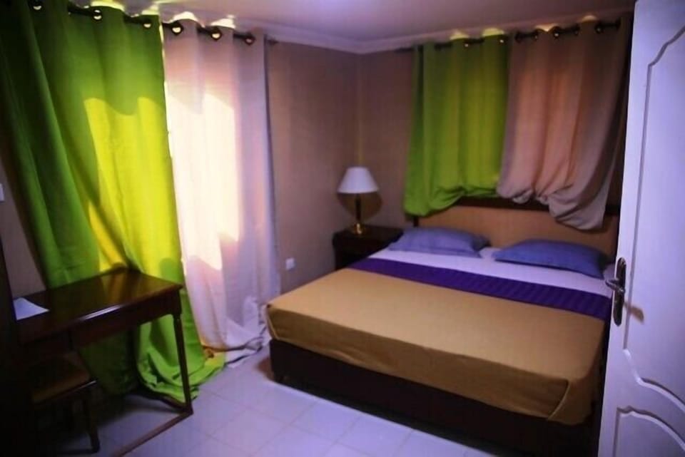 Suite | Desk, rollaway beds, free WiFi