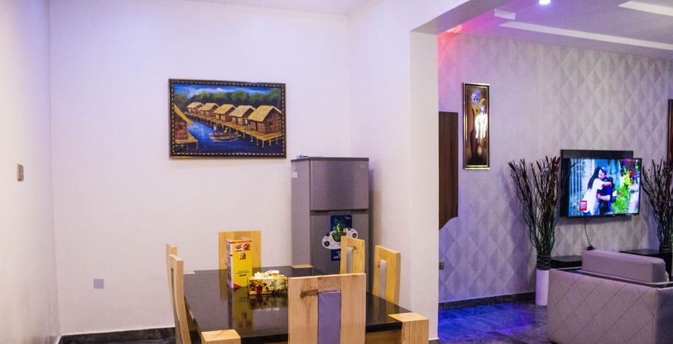 Luxury Apartment | In-room dining