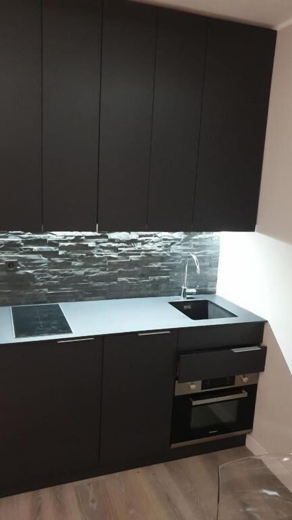 Elite Apartment | Private kitchen | Full-size fridge, stovetop, cookware/dishes/utensils