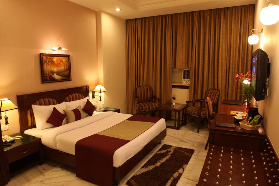 Premium Room | Premium bedding, in-room safe, individually decorated