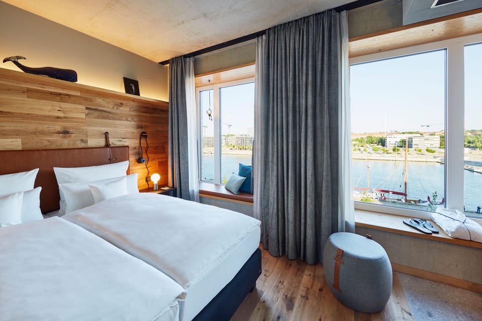 Free minibar, in-room safe, laptop workspace, blackout drapes