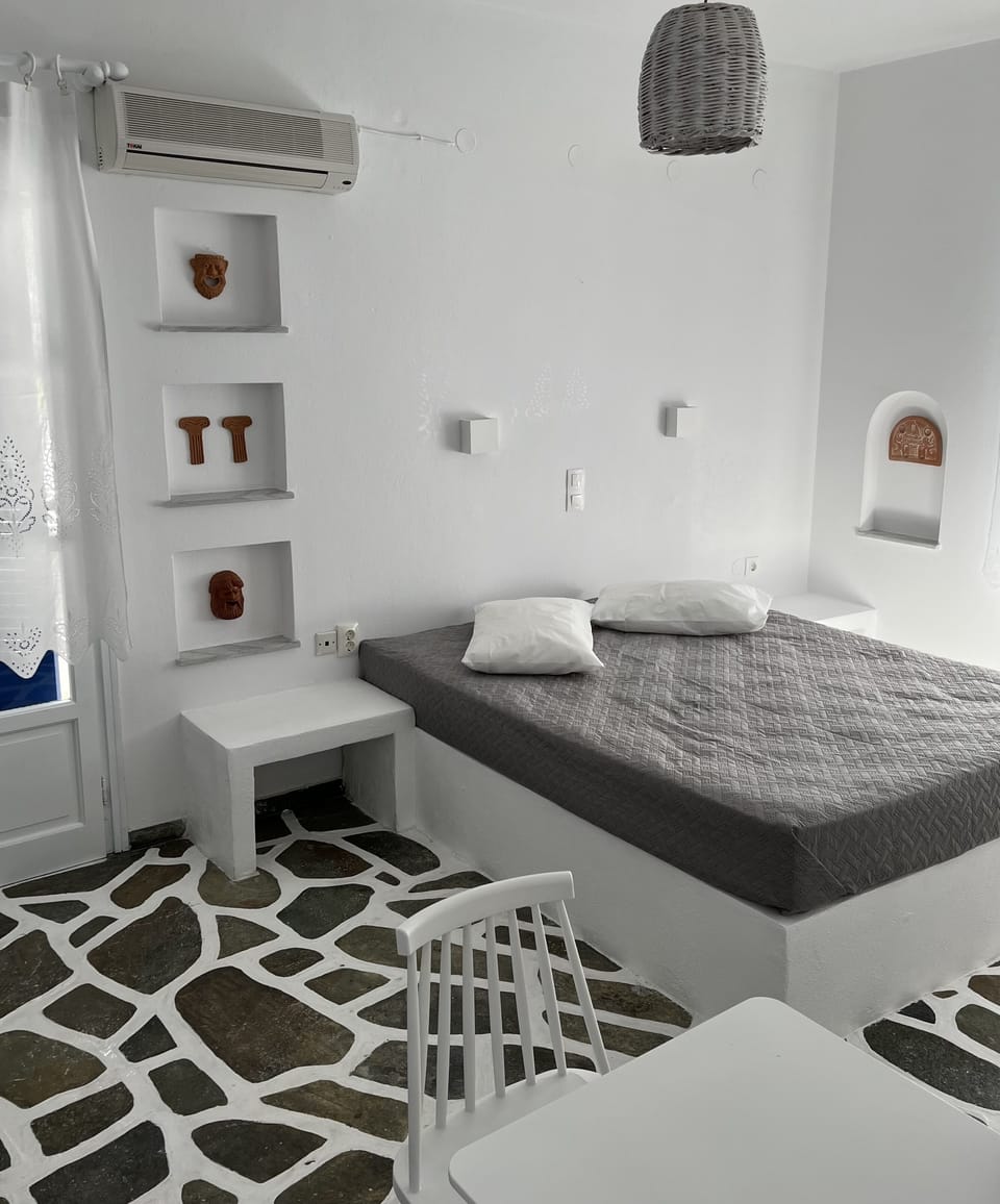 Deluxe Double Room | Egyptian cotton sheets, premium bedding, memory foam beds, desk