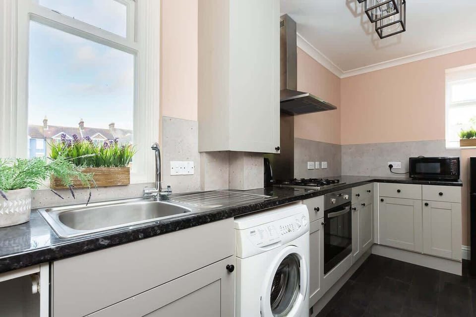 MSL Flat 3 Queens Rd-24