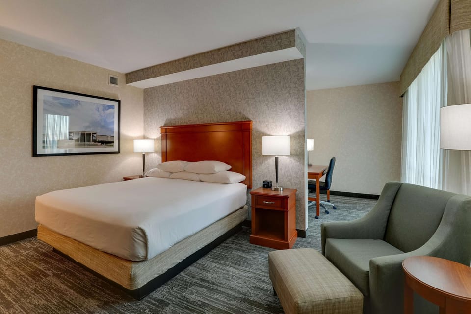 Pillowtop beds, desk, laptop workspace, blackout drapes