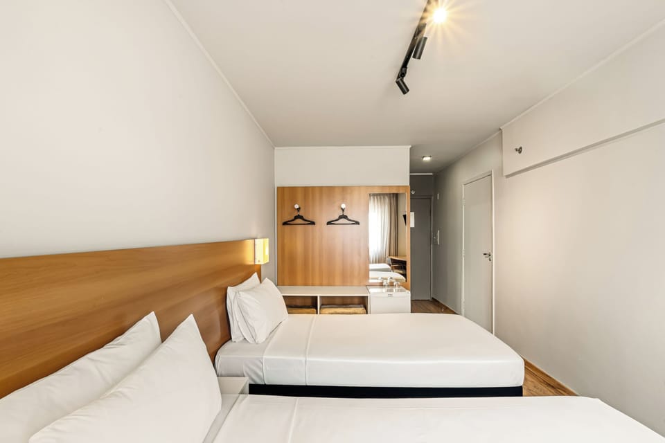 Standard Room, 2 Twin Beds | 10 bedrooms, minibar, desk, laptop workspace