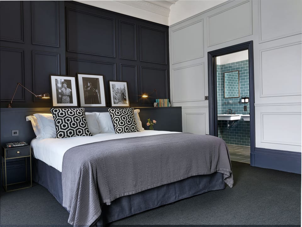 Superior King Room | Premium bedding, in-room safe, desk, iron/ironing board