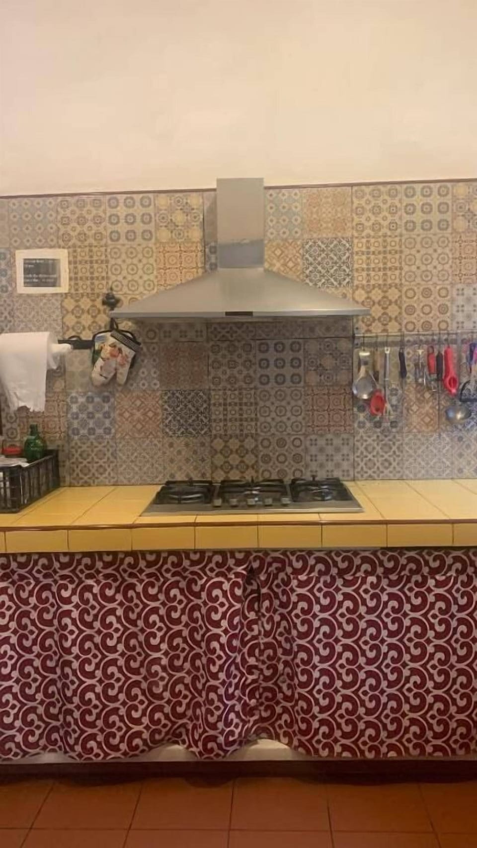 Full-size fridge, microwave, toaster, blender