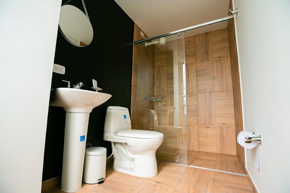 Shower, free toiletries, hair dryer, towels