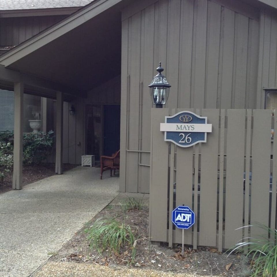 Entryway to unit.
