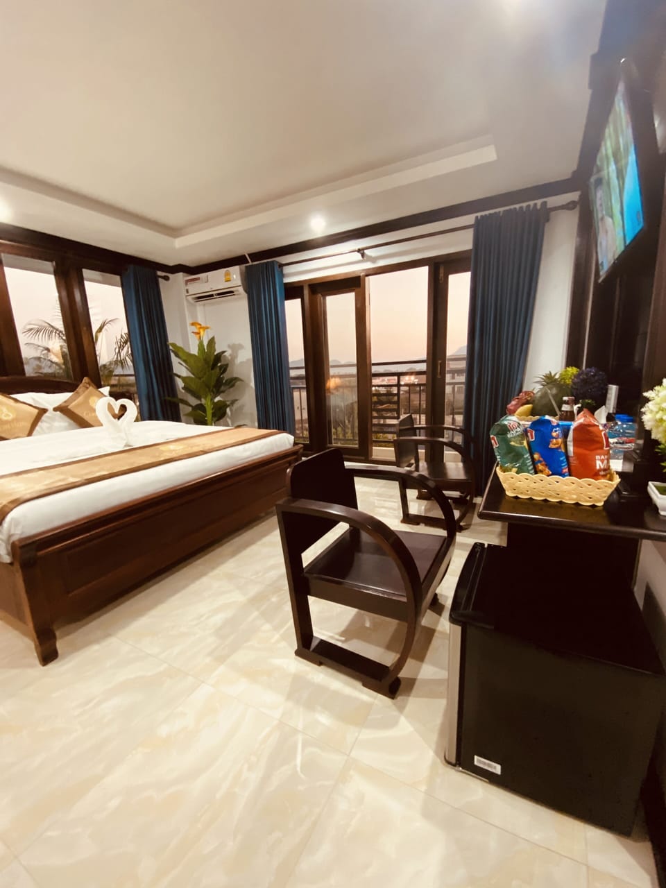Deluxe Double With Balcony | Free minibar items, in-room safe, laptop workspace, free WiFi