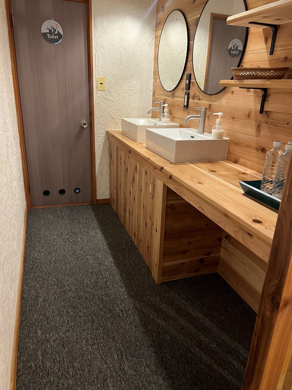 Free toiletries, slippers, bidet, towels
