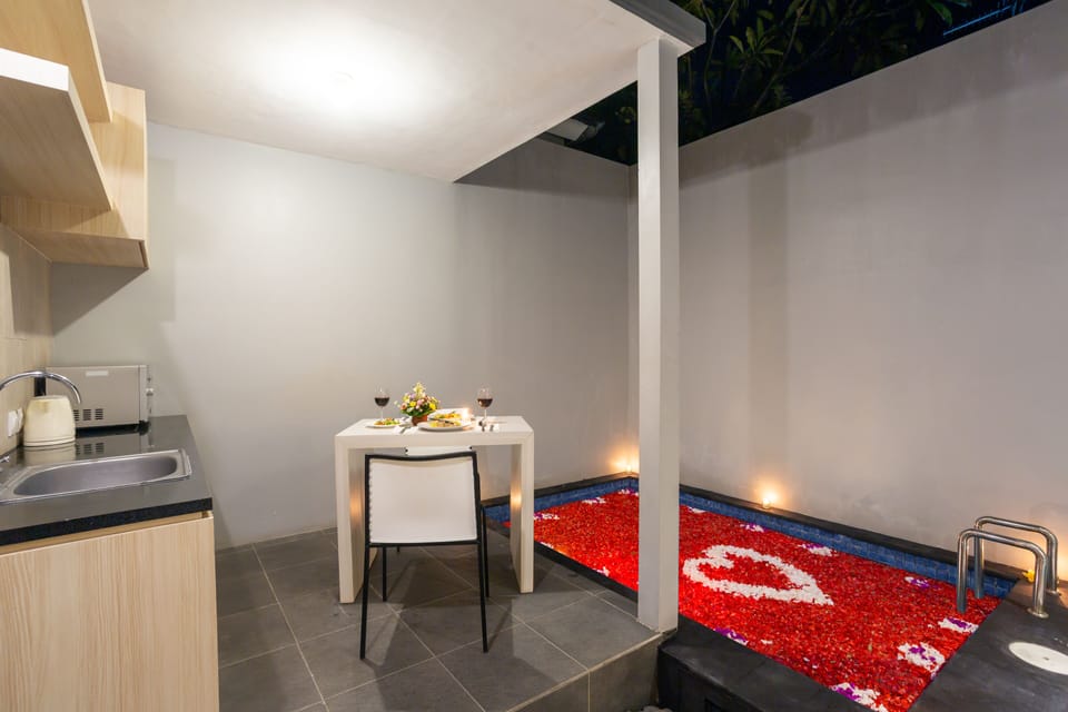 One Bedroom Plunge Pool Villa | Private kitchen | Microwave, oven, dishwasher, electric kettle