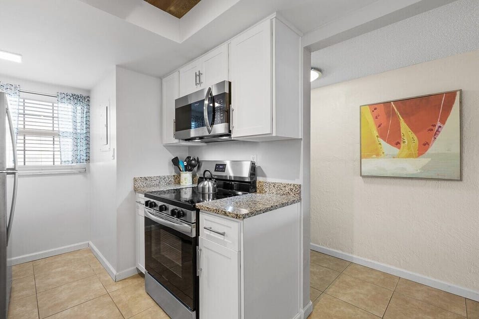 Kitchen Stove and Microwave