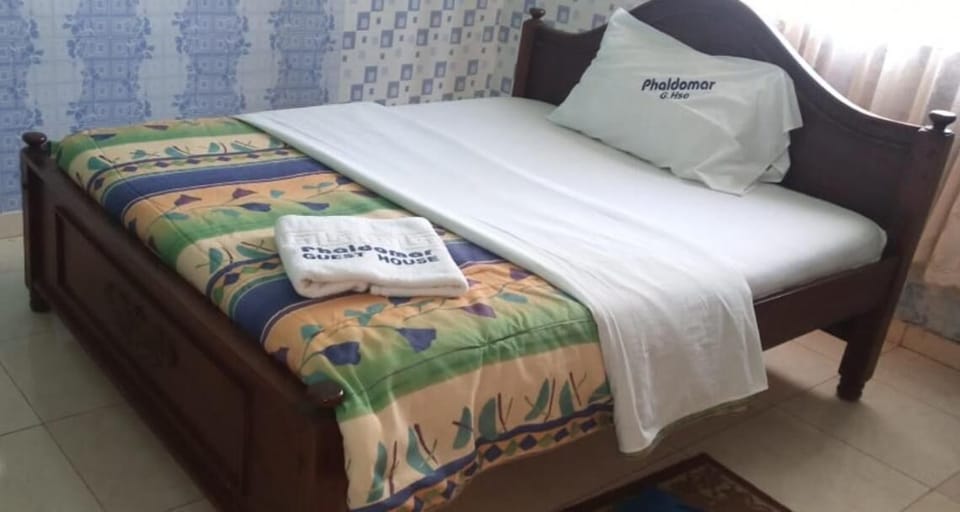 Desk, blackout drapes, free WiFi, bed sheets