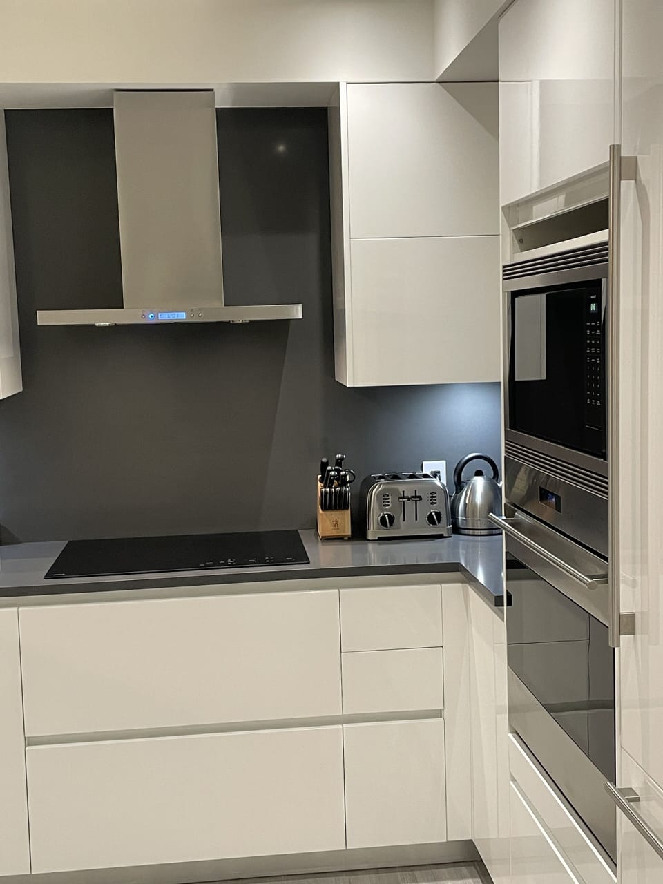 Professional grade kitchen with everything - chef approved!