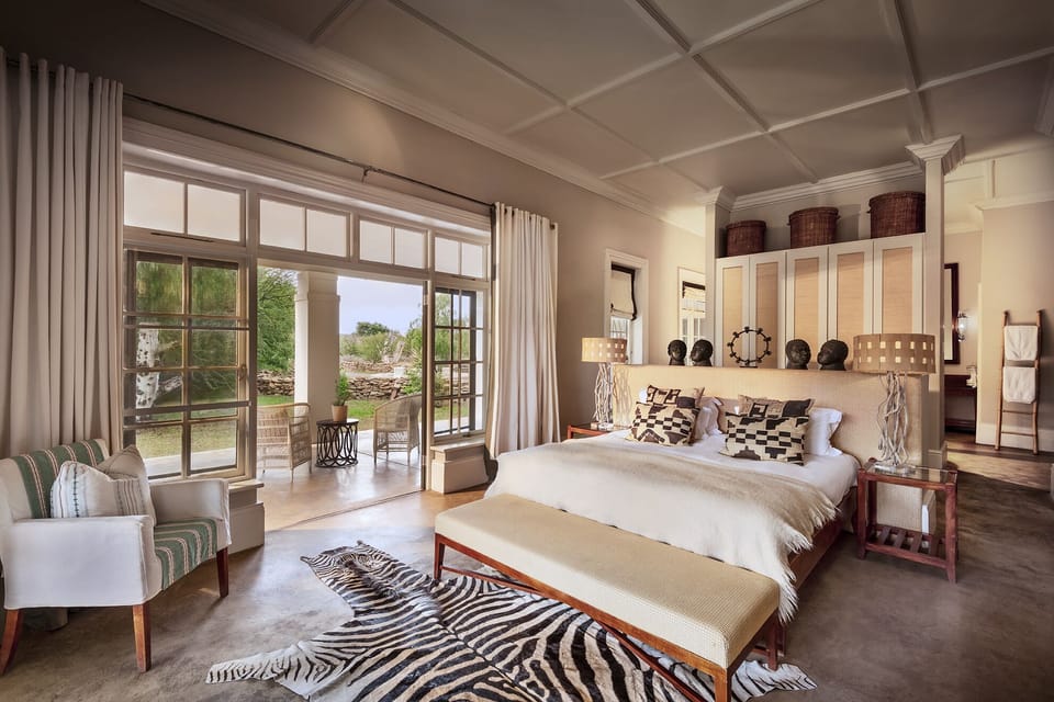 Standard Suite | 1 bedroom, premium bedding, minibar, in-room safe