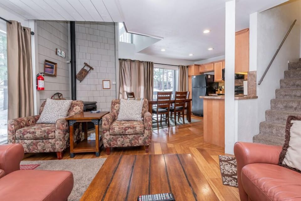 Living Room / Flat Screen TV / Pellet Stove