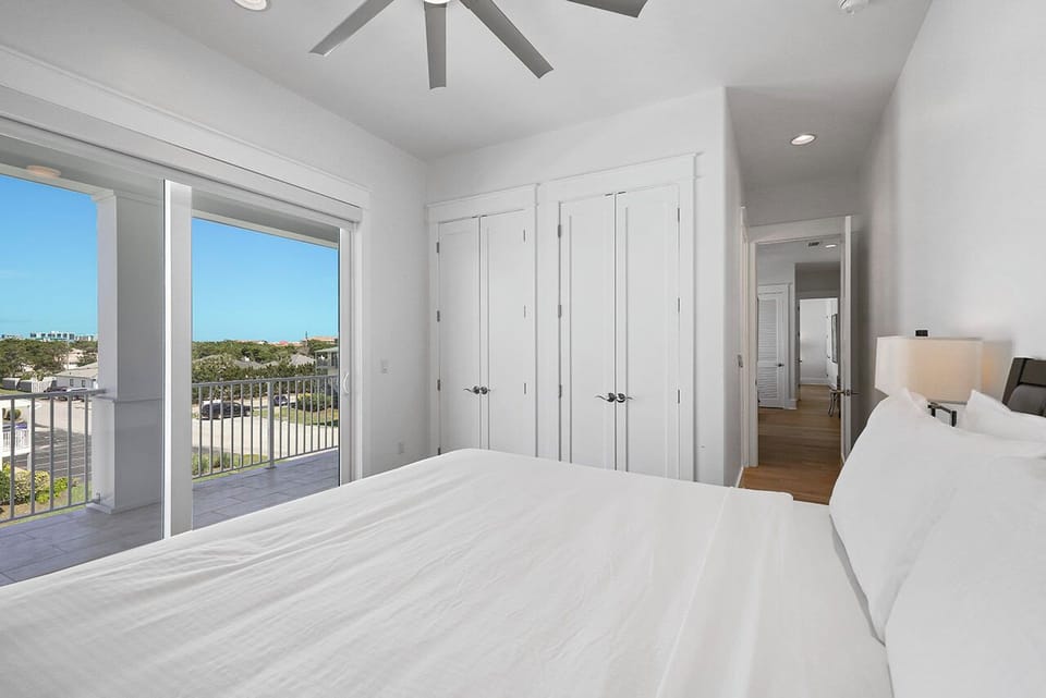 Castawaves - Miramar Beach - Bedroom