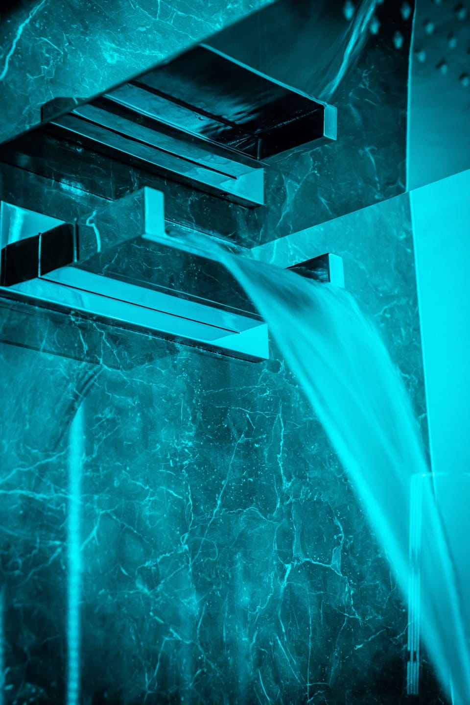 Comfort Triple Room | Bathroom shower