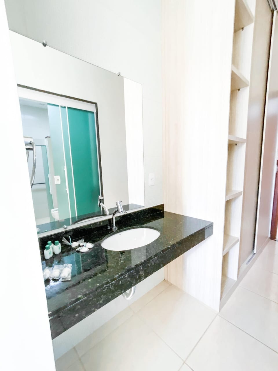 Superior Room, 1 Bedroom, Accessible | Bathroom | Shower, towels