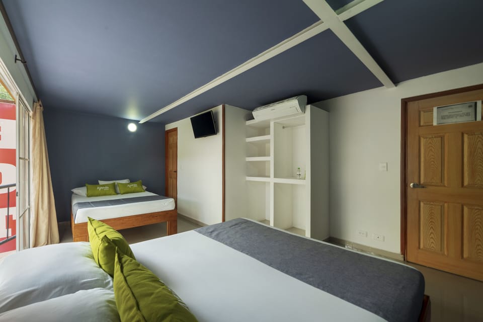 Quadruple Room | Hypo-allergenic bedding, free WiFi, bed sheets