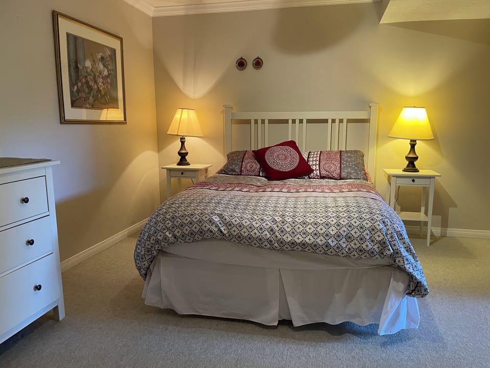 2nd large and comfortable bedroom. 