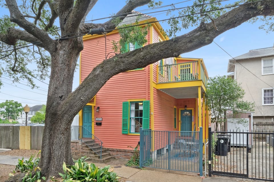 View from the street. This listing is for the upstairs unit.