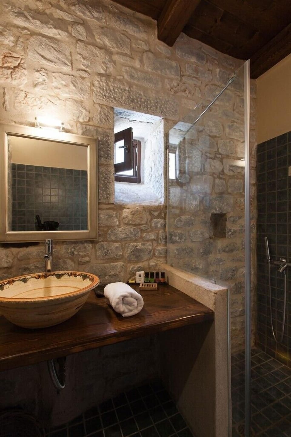 Shower, free toiletries, hair dryer, bathrobes