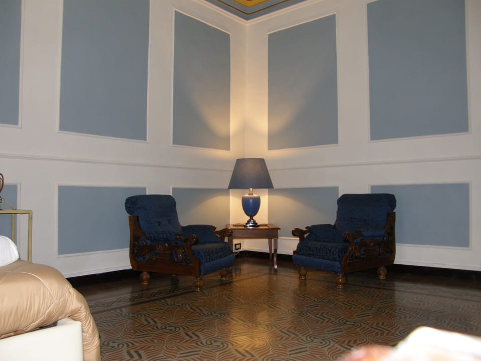Senior Suite, City View | Minibar, in-room safe, desk, soundproofing