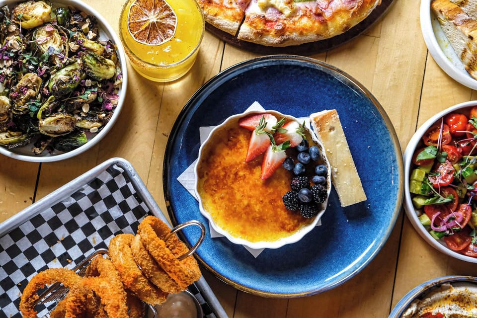 2 restaurants; breakfast, lunch, dinner, and brunch served