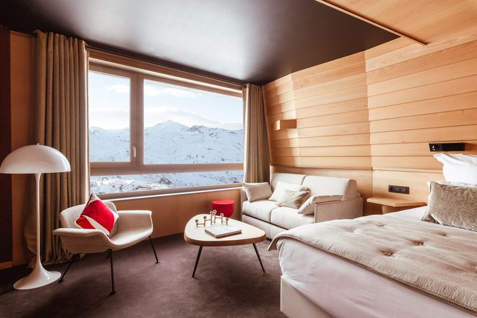 Family Suite | Premium bedding, down comforters, minibar, in-room safe
