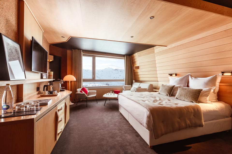 Family Suite | Premium bedding, down comforters, minibar, in-room safe