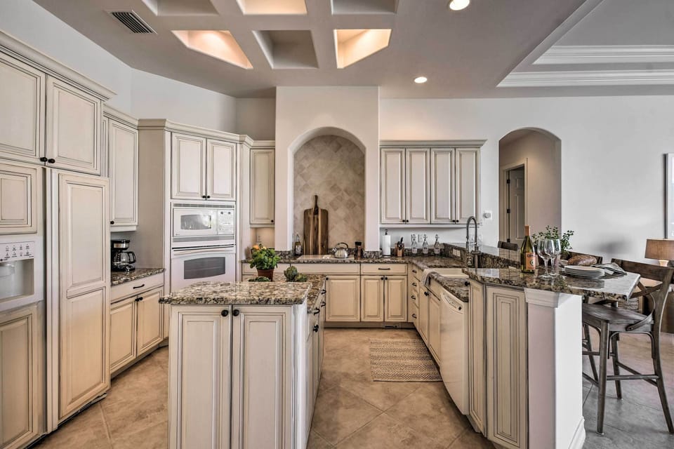 Kitchen | Fully Equipped