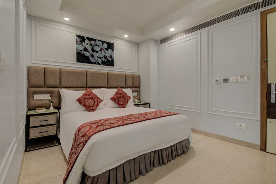 Executive Room | In-room safe, desk, iron/ironing board, free WiFi