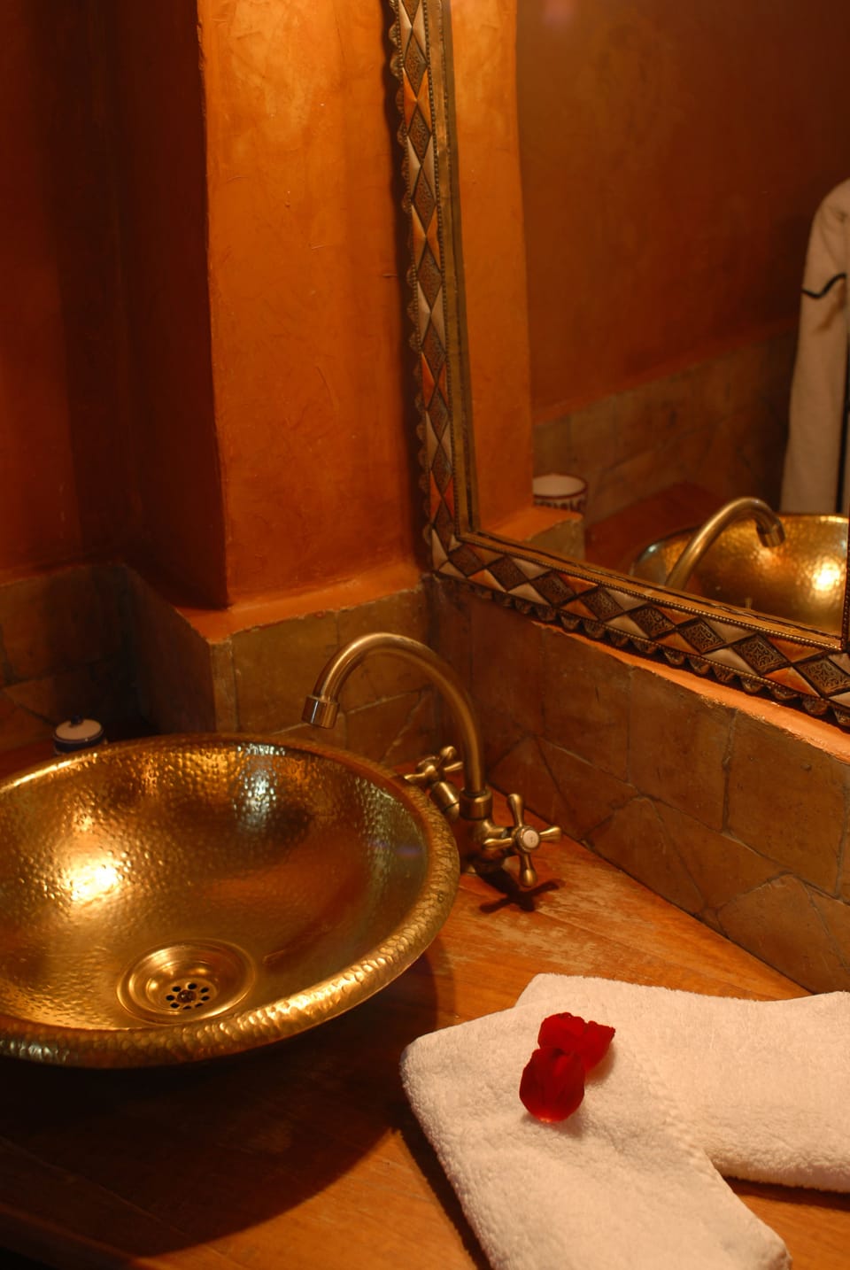 Standard Room | Bathroom sink