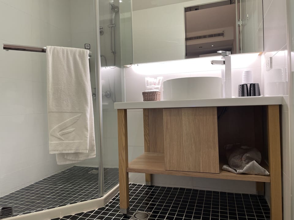 Family Triple Room | Bathroom | Eco-friendly toiletries, hair dryer, slippers, electronic bidet