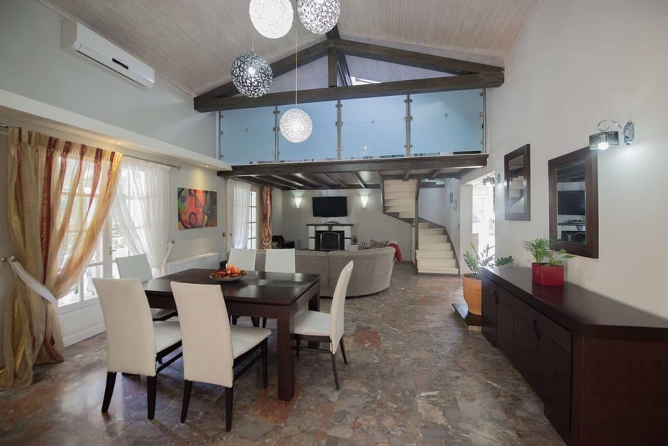 Villa Ζapphira Peritheia - interior 