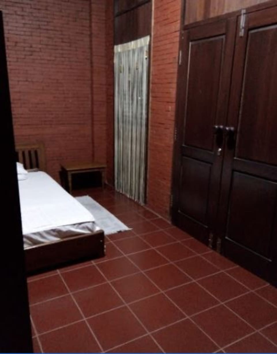 Standard Double Room | Bed sheets