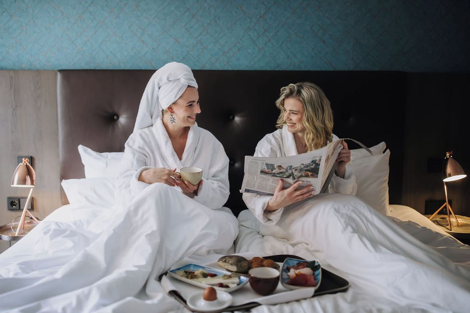 Hypo-allergenic bedding, in-room safe, desk, laptop workspace