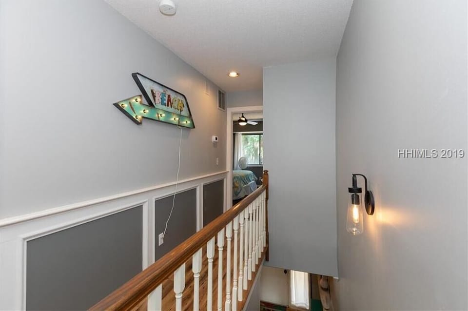 Coligny Villa 8 - Second Floor Hallway Between Bedrooms