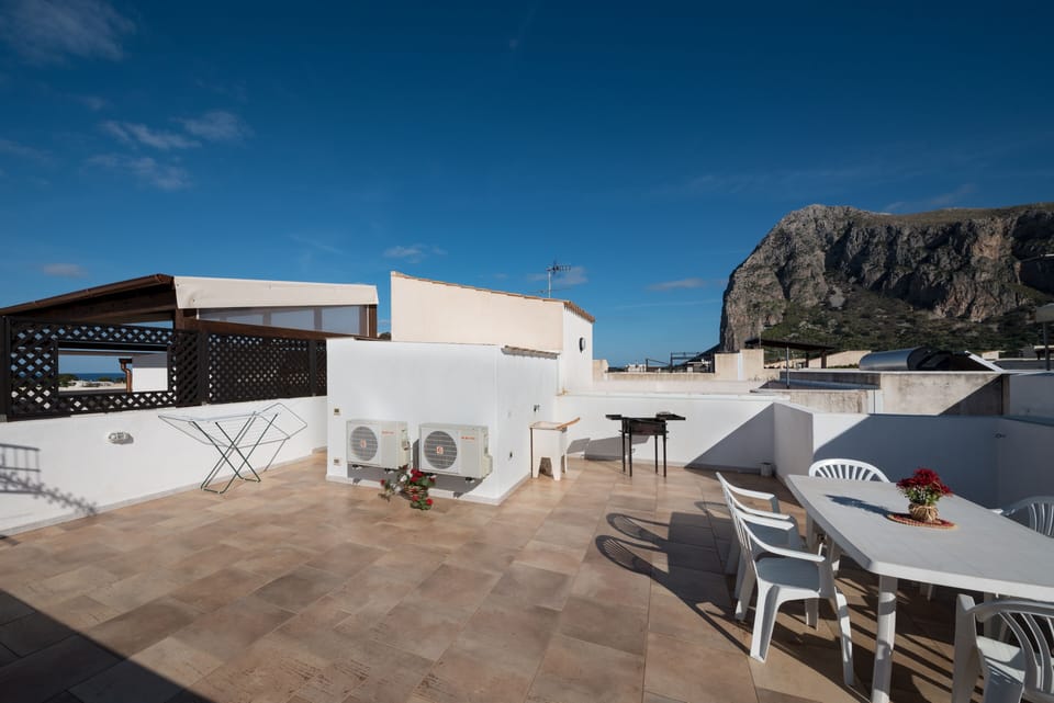 Apartment, 2 Bedrooms | Terrace/patio